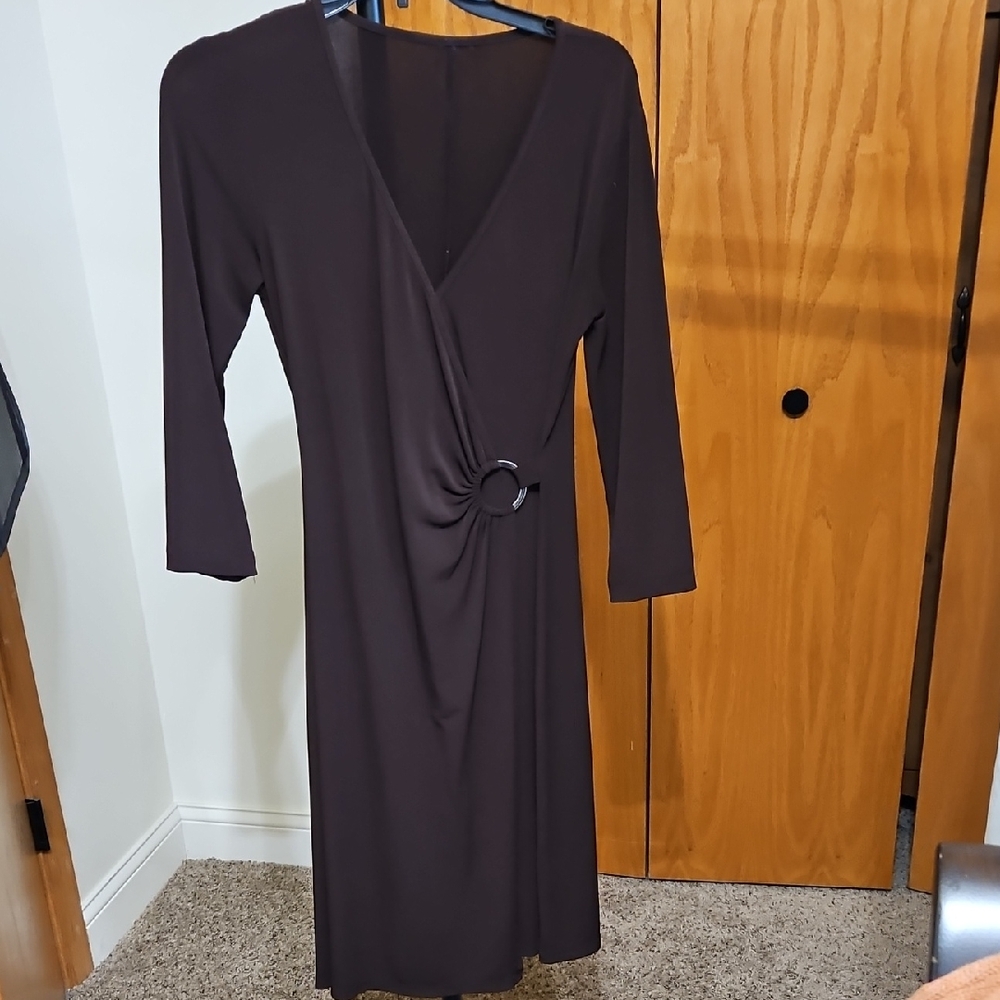 Elegant Brown V-Neck Dress